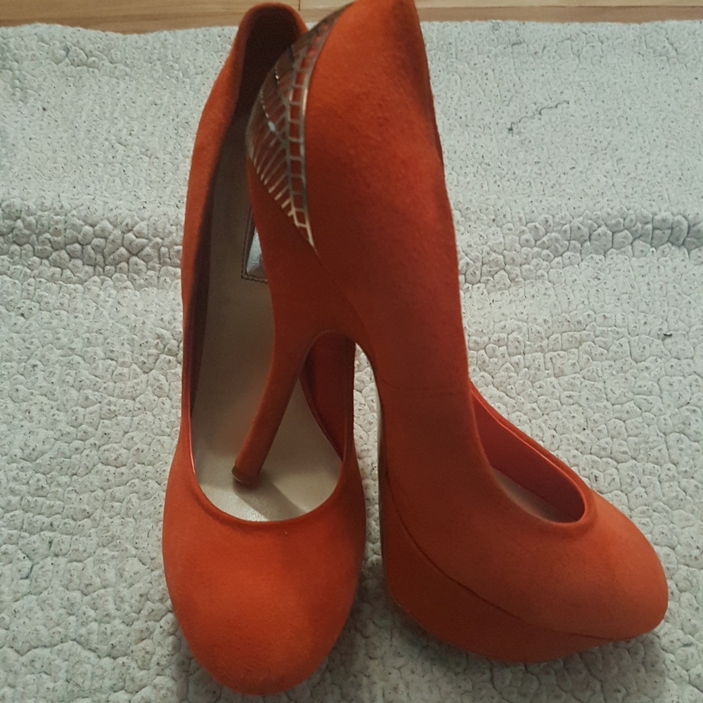 Orange stiletto